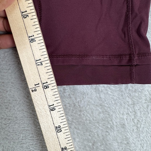 Lululemon Illumina Crop Leggings Womens Size 6 Purple Preowned Yoga Gym Training - Picture 6 of 7